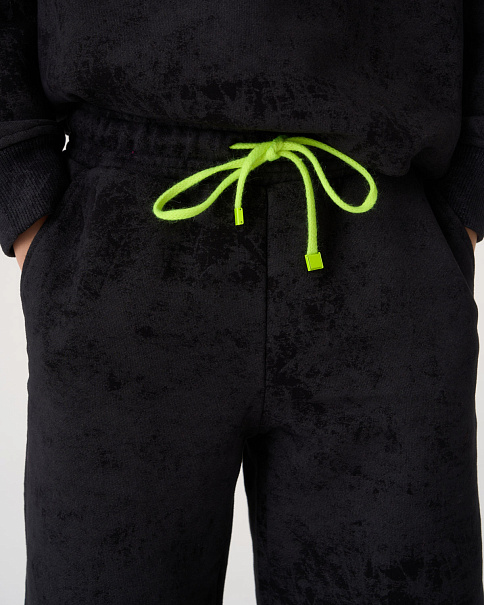 SW22155-25 Шорты, Черный